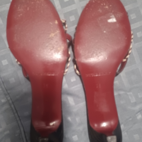 Shoes - Picture 2 of 4